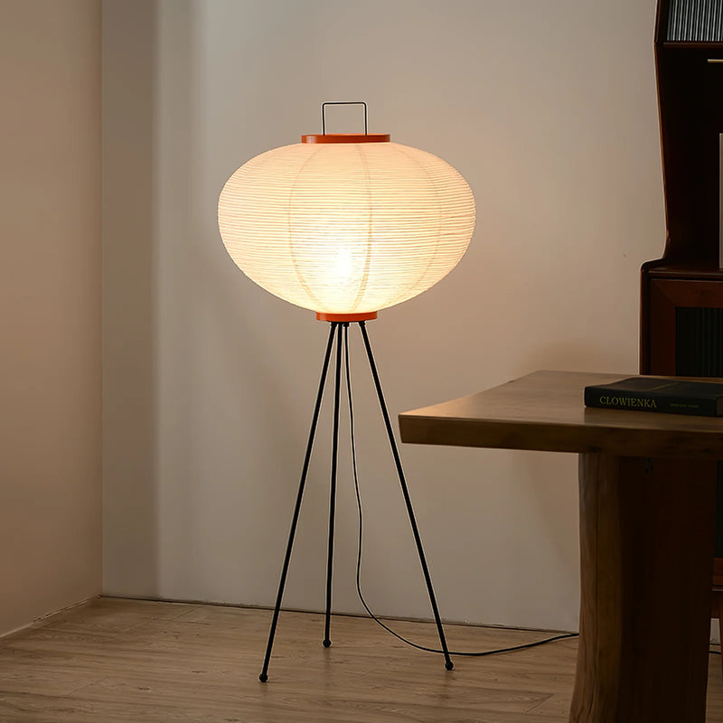 Akari 10A Floor Lamp
