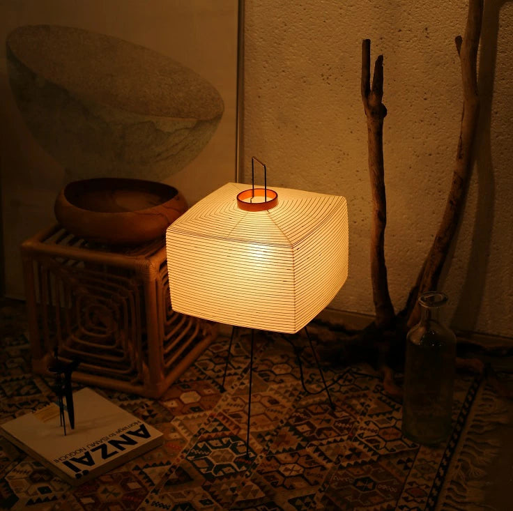 Akari 7A Table Lamp