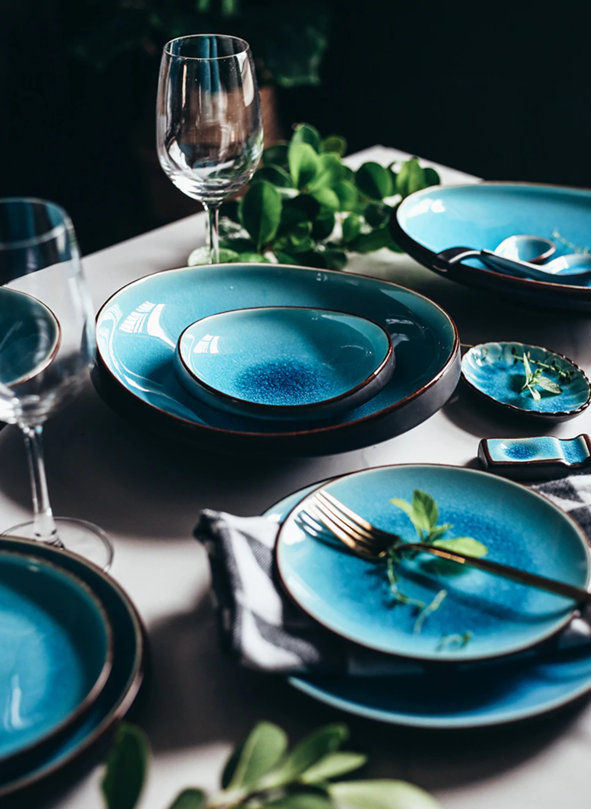 Icelandic Glacial Dining Set – view 3