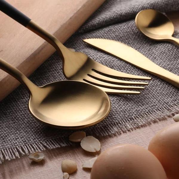 Matte Pristine Flatware Set