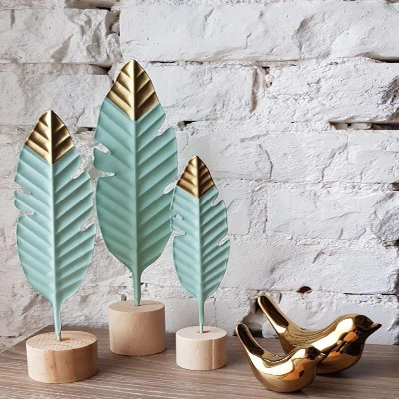 Decorative Feather Holder – view 2