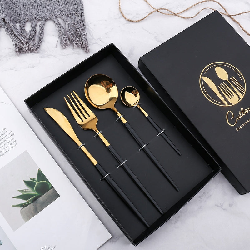 304 Stainless Steel Golden Cutlery Set Black Luxury Dinnerware Set Kitchen Cutlery Mirror Polishing Fork Spoons Knives Set 4Pcs