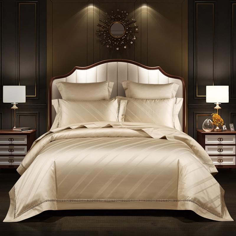 Shanghai River Bedding Set – Gold