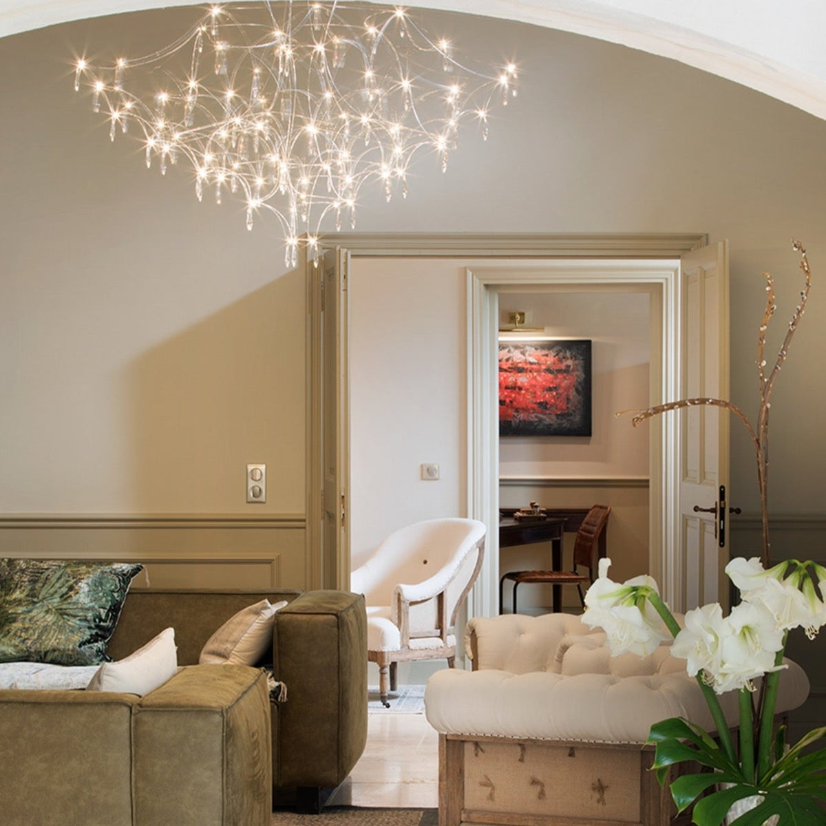 Mira Chandelier